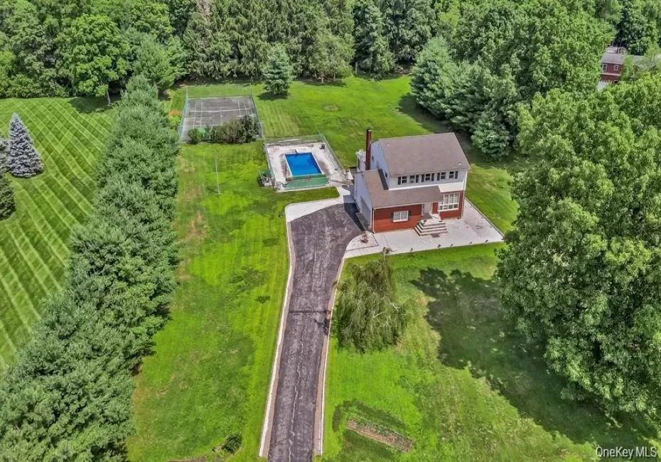 6 Kuchler Drive, La Grange, NY, 4 Bedrooms Bedrooms, 8 Rooms Rooms,2 BathroomsBathrooms,Residential Lease,For Rent,Kuchler,0,1058451 6 Kuchler Drive, La Grange, NY, 4 Bedrooms Bedrooms, 8 Rooms Rooms,2 BathroomsBathrooms,Residential Lease,For Rent,Kuchler,0,1058451