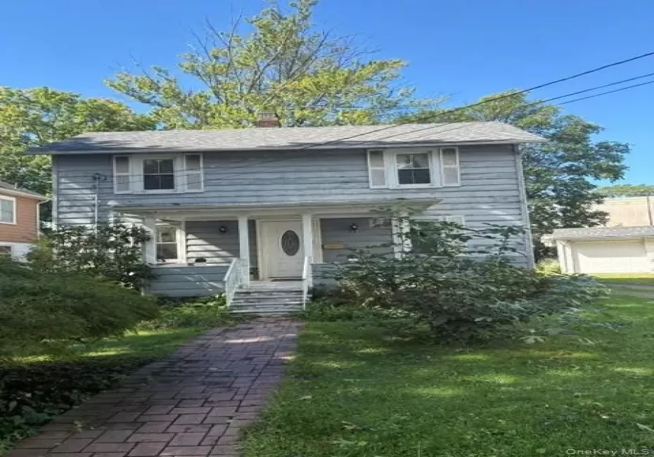 12 West End Avenue, North Hempstead, NY, 3 Bedrooms Bedrooms, 6 Rooms Rooms,2 BathroomsBathrooms,Residential,For Rent,West End,0,1056505 12 West End Avenue, North Hempstead, NY, 3 Bedrooms Bedrooms, 6 Rooms Rooms,2 BathroomsBathrooms,Residential,For Rent,West End,0,1056505