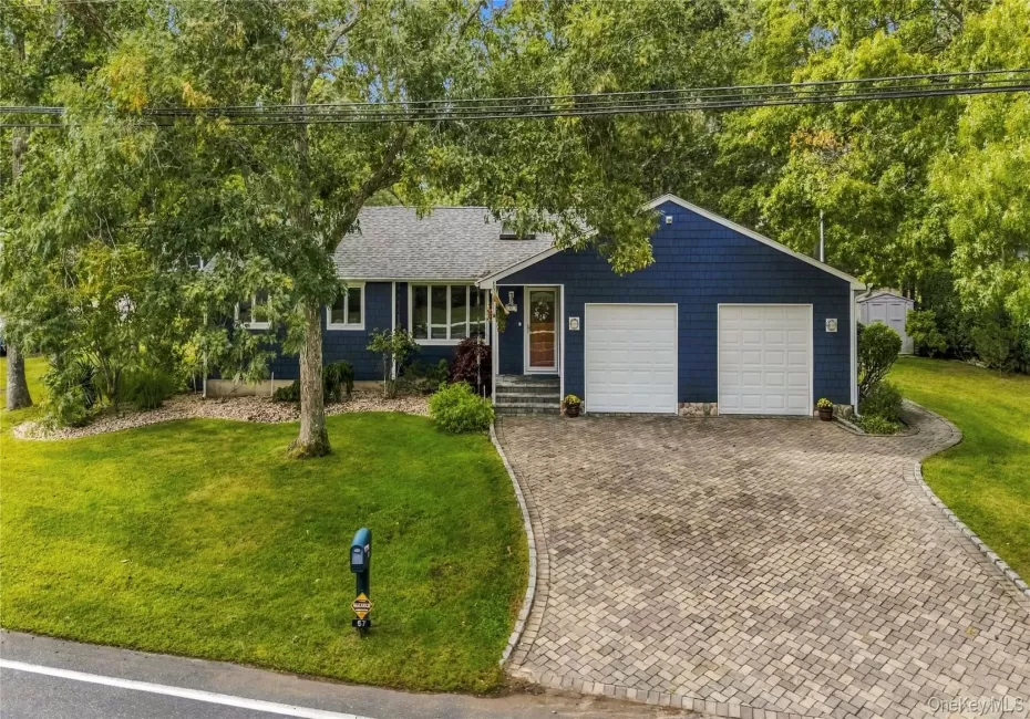 67 Wakeman Road, Southampton, NY, 3 Bedrooms Bedrooms, 8 Rooms Rooms,2 BathroomsBathrooms,Residential,For Rent,Wakeman,0,1058476 67 Wakeman Road, Southampton, NY, 3 Bedrooms Bedrooms, 8 Rooms Rooms,2 BathroomsBathrooms,Residential,For Rent,Wakeman,0,1058476