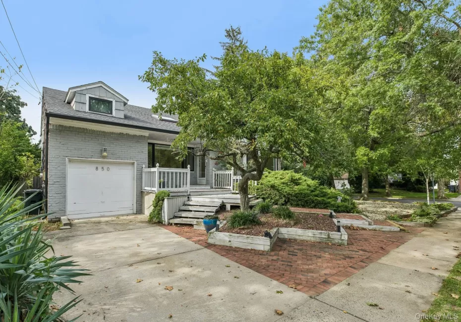 850 Oliver Street, Hempstead, NY, 5 Bedrooms Bedrooms, 9 Rooms Rooms,3 BathroomsBathrooms,Residential,For Rent,Oliver,0,1058593 850 Oliver Street, Hempstead, NY, 5 Bedrooms Bedrooms, 9 Rooms Rooms,3 BathroomsBathrooms,Residential,For Rent,Oliver,0,1058593