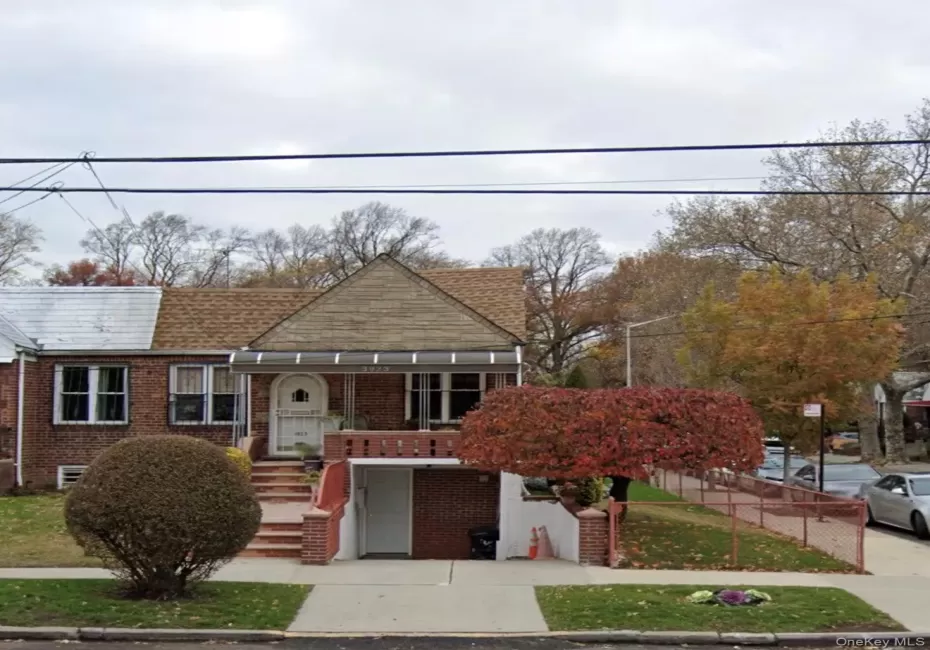 3923 Clarendon Road, New York, NY, 2 Bedrooms Bedrooms, 5 Rooms Rooms,1 BathroomBathrooms,Residential,For Rent,Clarendon,0,1058678 3923 Clarendon Road, New York, NY, 2 Bedrooms Bedrooms, 5 Rooms Rooms,1 BathroomBathrooms,Residential,For Rent,Clarendon,0,1058678