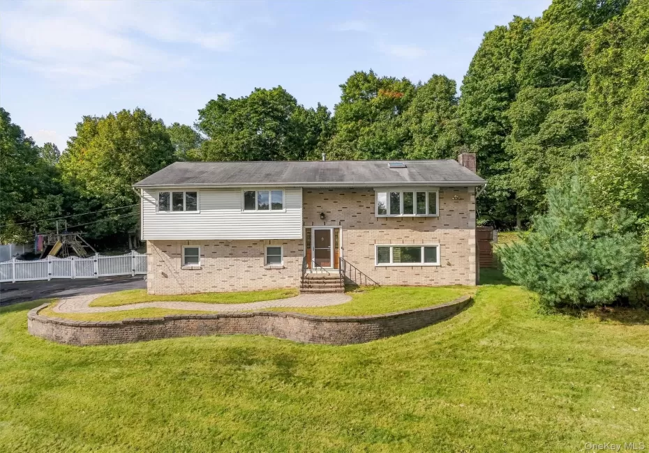 58 Regina Road, Ramapo, NY, 3 Bedrooms Bedrooms, 9 Rooms Rooms,1 BathroomBathrooms,Residential,For Rent,Regina,0,1050049 58 Regina Road, Ramapo, NY, 3 Bedrooms Bedrooms, 9 Rooms Rooms,1 BathroomBathrooms,Residential,For Rent,Regina,0,1050049