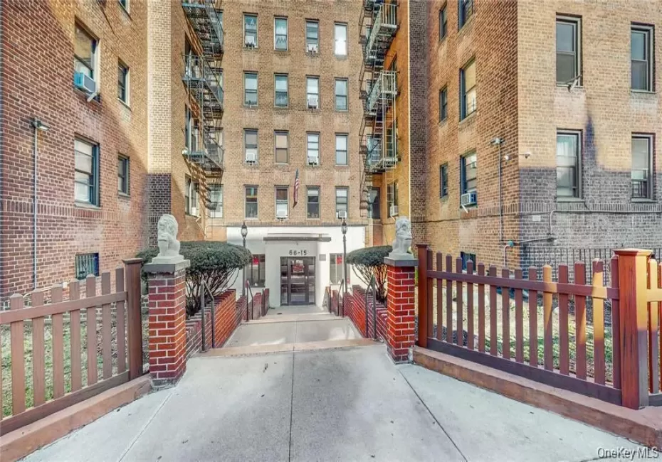 6615 Wetherole Street, New York, NY, 2 Bedrooms Bedrooms, 4 Rooms Rooms,1 BathroomBathrooms,Residential Lease,For Rent,Wetherole,0,1058657 6615 Wetherole Street, New York, NY, 2 Bedrooms Bedrooms, 4 Rooms Rooms,1 BathroomBathrooms,Residential Lease,For Rent,Wetherole,0,1058657