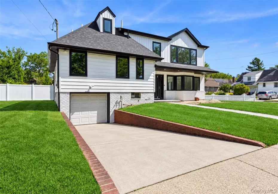 934 Eileen Terrace, Hempstead, NY, 6 Bedrooms Bedrooms, 11 Rooms Rooms,4 BathroomsBathrooms,Residential,For Rent,Eileen,0,1058677 934 Eileen Terrace, Hempstead, NY, 6 Bedrooms Bedrooms, 11 Rooms Rooms,4 BathroomsBathrooms,Residential,For Rent,Eileen,0,1058677