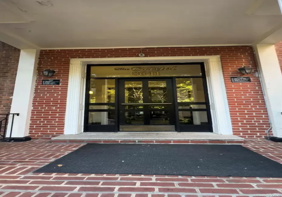8611 34th Avenue, New York, NY, 2 Rooms Rooms,1 BathroomBathrooms,Residential,For Rent,34th,0,1058770 8611 34th Avenue, New York, NY, 2 Rooms Rooms,1 BathroomBathrooms,Residential,For Rent,34th,0,1058770