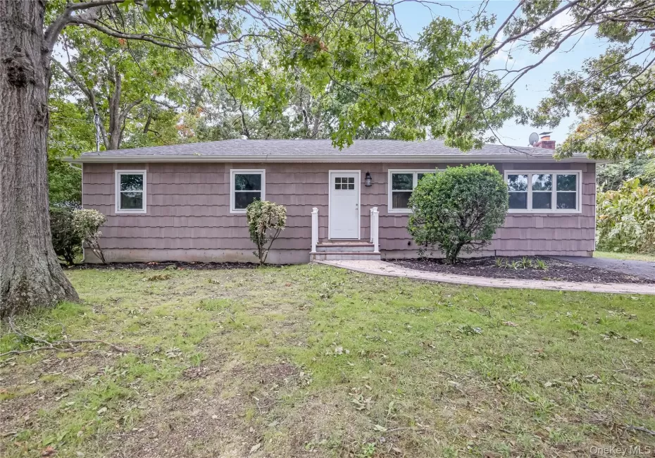 1182 3rd Avenue, Islip, NY, 3 Bedrooms Bedrooms, 7 Rooms Rooms,1 BathroomBathrooms,Residential,For Rent,3rd,0,1058710 1182 3rd Avenue, Islip, NY, 3 Bedrooms Bedrooms, 7 Rooms Rooms,1 BathroomBathrooms,Residential,For Rent,3rd,0,1058710