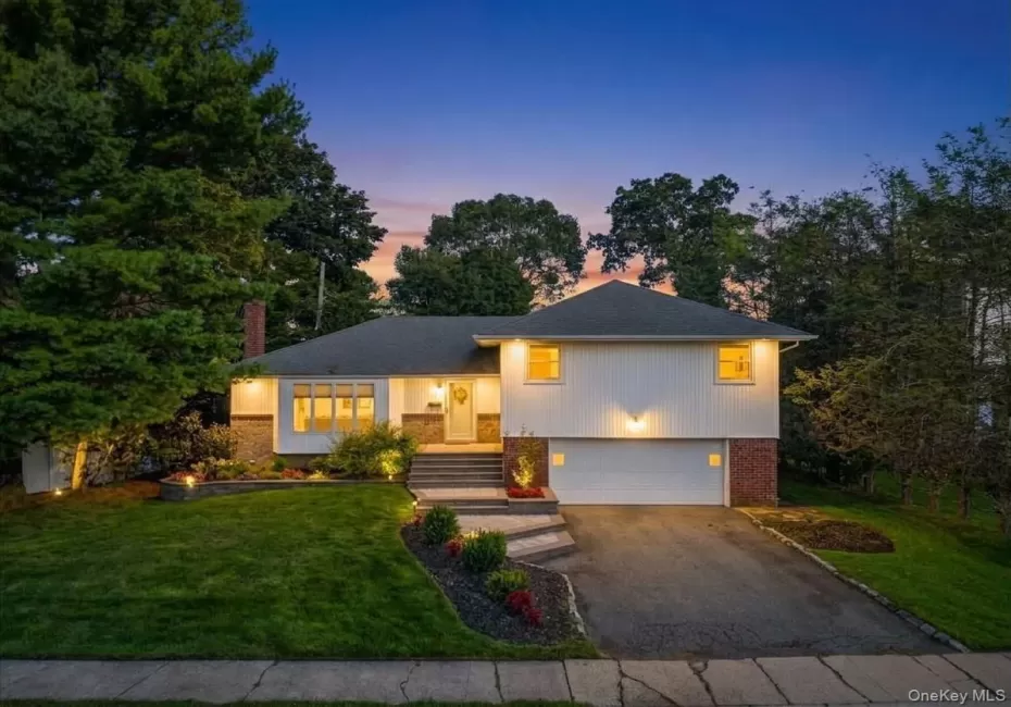 84 Melanie Lane, Oyster Bay, NY, 3 Bedrooms Bedrooms, 9 Rooms Rooms,3 BathroomsBathrooms,Residential,For Rent,Melanie,0,1058901 84 Melanie Lane, Oyster Bay, NY, 3 Bedrooms Bedrooms, 9 Rooms Rooms,3 BathroomsBathrooms,Residential,For Rent,Melanie,0,1058901
