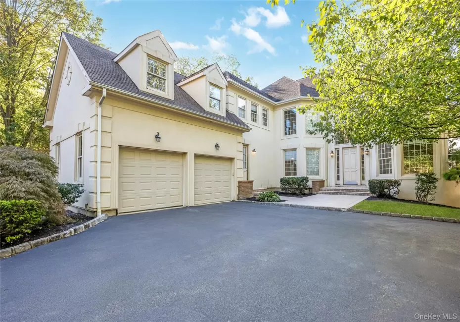61 Charney Court, North Hempstead, NY, 6 Bedrooms Bedrooms, 13 Rooms Rooms,4 BathroomsBathrooms,Residential,For Rent,Charney,0,1051044 61 Charney Court, North Hempstead, NY, 6 Bedrooms Bedrooms, 13 Rooms Rooms,4 BathroomsBathrooms,Residential,For Rent,Charney,0,1051044