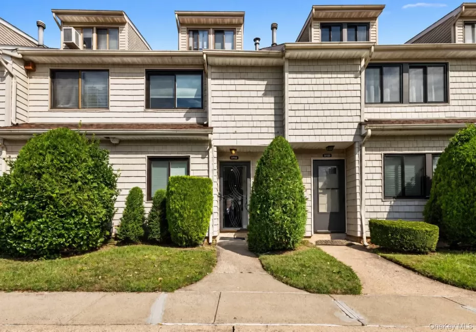 271 Signs Road, New York, NY, 3 Bedrooms Bedrooms, 9 Rooms Rooms,2 BathroomsBathrooms,Residential,For Rent,Signs,0,1056303 271 Signs Road, New York, NY, 3 Bedrooms Bedrooms, 9 Rooms Rooms,2 BathroomsBathrooms,Residential,For Rent,Signs,0,1056303