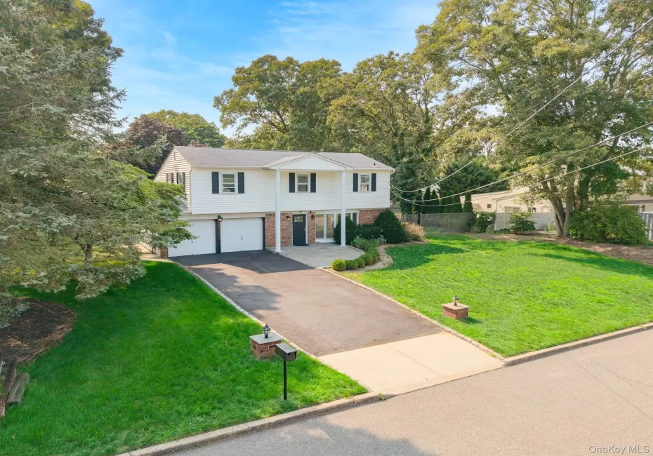 70 Woodview Lane, Brookhaven, NY, 4 Bedrooms Bedrooms, 8 Rooms Rooms,2 BathroomsBathrooms,Residential,For Rent,Woodview,0,1039458 70 Woodview Lane, Brookhaven, NY, 4 Bedrooms Bedrooms, 8 Rooms Rooms,2 BathroomsBathrooms,Residential,For Rent,Woodview,0,1039458