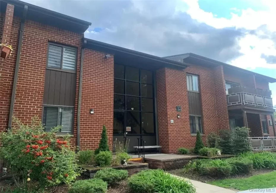 Welcome to 12 Charles Lane! Welcome to 12 Charles Lane!