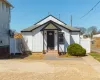 56 Riverdale Avenue, Oyster Bay, NY, 3 Bedrooms Bedrooms, 6 Rooms Rooms,2 BathroomsBathrooms,Residential Lease,For Rent,Riverdale,0,1059004 56 Riverdale Avenue, Oyster Bay, NY, 3 Bedrooms Bedrooms, 6 Rooms Rooms,2 BathroomsBathrooms,Residential Lease,For Rent,Riverdale,0,1059004