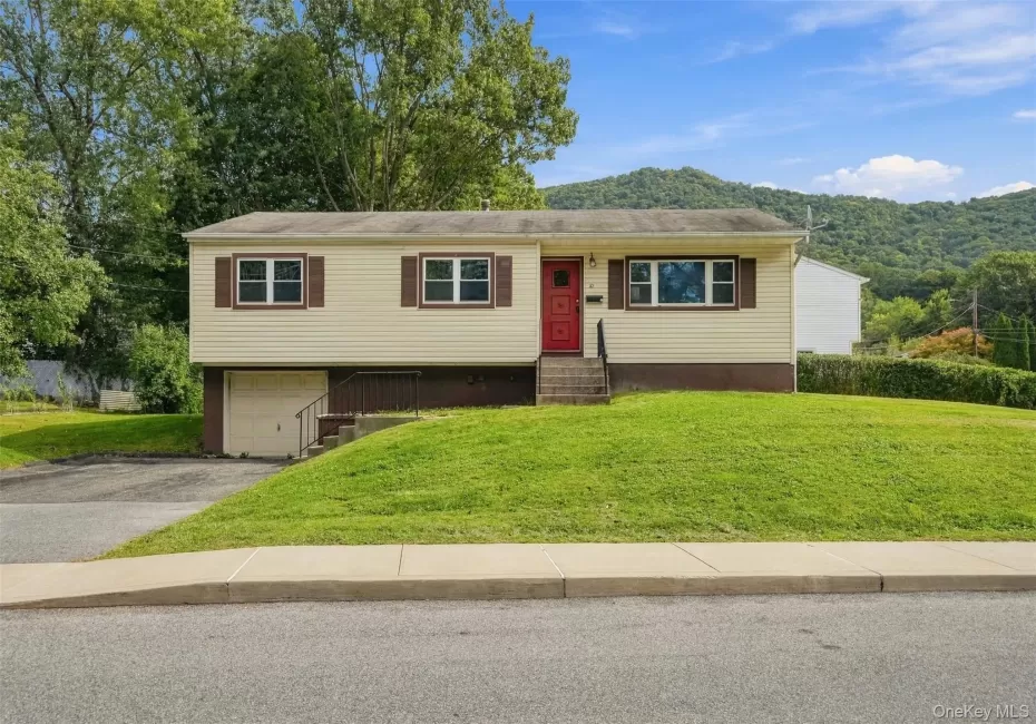 70 Phillips Street, Beacon, NY, 3 Bedrooms Bedrooms, 11 Rooms Rooms,2 BathroomsBathrooms,Residential Lease,For Rent,Phillips,0,1059155 70 Phillips Street, Beacon, NY, 3 Bedrooms Bedrooms, 11 Rooms Rooms,2 BathroomsBathrooms,Residential Lease,For Rent,Phillips,0,1059155