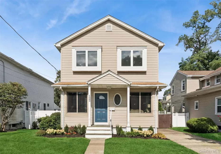 122 Commonwealth Avenue, Hempstead, NY, 5 Bedrooms Bedrooms, 12 Rooms Rooms,3 BathroomsBathrooms,Residential,For Rent,Commonwealth,0,1048375 122 Commonwealth Avenue, Hempstead, NY, 5 Bedrooms Bedrooms, 12 Rooms Rooms,3 BathroomsBathrooms,Residential,For Rent,Commonwealth,0,1048375
