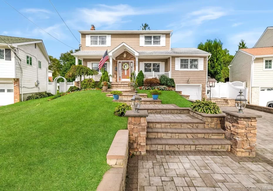 2126 Howell Street, Hempstead, NY, 3 Bedrooms Bedrooms, 7 Rooms Rooms,1 BathroomBathrooms,Residential,For Rent,Howell,0,1055619 2126 Howell Street, Hempstead, NY, 3 Bedrooms Bedrooms, 7 Rooms Rooms,1 BathroomBathrooms,Residential,For Rent,Howell,0,1055619