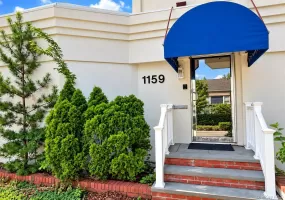 1159 Broadway, Hempstead, NY, 1 Bedroom Bedrooms, 4 Rooms Rooms,1 BathroomBathrooms,Residential Lease,For Rent,Broadway,0,1059323 1159 Broadway, Hempstead, NY, 1 Bedroom Bedrooms, 4 Rooms Rooms,1 BathroomBathrooms,Residential Lease,For Rent,Broadway,0,1059323