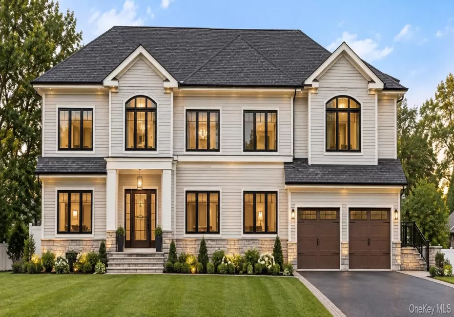 24 Stratford Avenue, Huntington, NY, 6 Bedrooms Bedrooms, 24 Rooms Rooms,5 BathroomsBathrooms,Residential,For Rent,Stratford,0,1058830 24 Stratford Avenue, Huntington, NY, 6 Bedrooms Bedrooms, 24 Rooms Rooms,5 BathroomsBathrooms,Residential,For Rent,Stratford,0,1058830