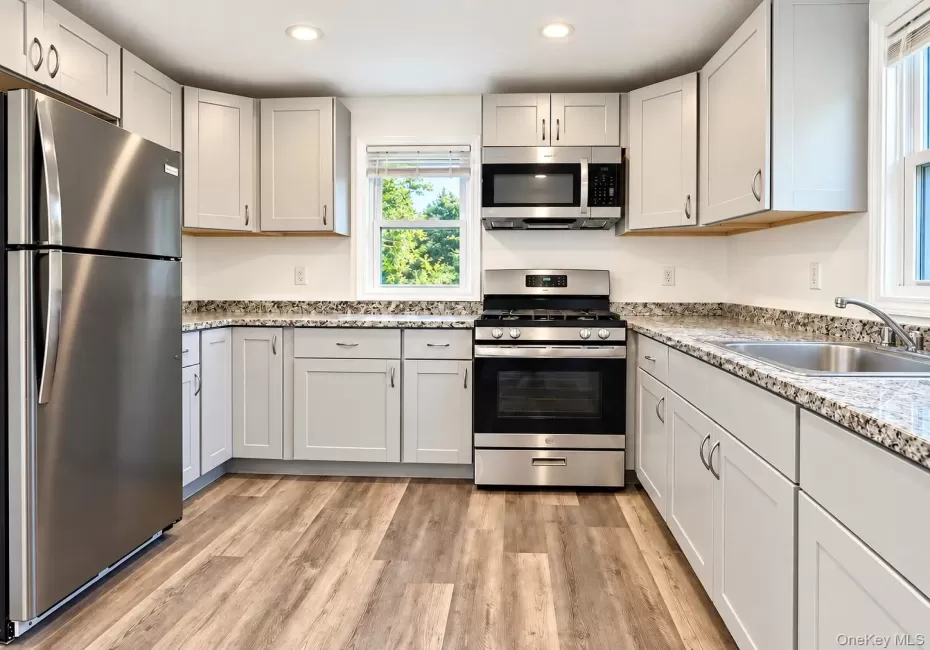 299 Peekskill Hollow Road, Putnam Valley, NY, 2 Bedrooms Bedrooms, 5 Rooms Rooms,1 BathroomBathrooms,Residential Lease,For Rent,Peekskill Hollow,0,1059300 299 Peekskill Hollow Road, Putnam Valley, NY, 2 Bedrooms Bedrooms, 5 Rooms Rooms,1 BathroomBathrooms,Residential Lease,For Rent,Peekskill Hollow,0,1059300