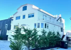 675 Dune Road, Southampton, NY, 4 Bedrooms Bedrooms, 8 Rooms Rooms,4 BathroomsBathrooms,Residential Lease,For Rent,Dune,0,967900 675 Dune Road, Southampton, NY, 4 Bedrooms Bedrooms, 8 Rooms Rooms,4 BathroomsBathrooms,Residential Lease,For Rent,Dune,0,967900