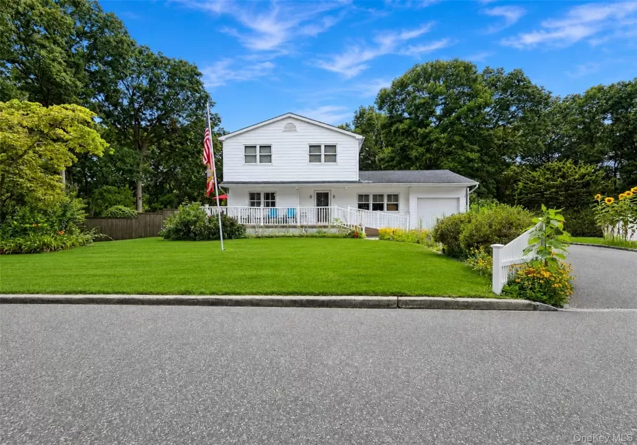 8 Virginia Drive, Brookhaven, NY, 4 Bedrooms Bedrooms, 8 Rooms Rooms,2 BathroomsBathrooms,Residential,For Rent,Virginia,0,1033489 8 Virginia Drive, Brookhaven, NY, 4 Bedrooms Bedrooms, 8 Rooms Rooms,2 BathroomsBathrooms,Residential,For Rent,Virginia,0,1033489