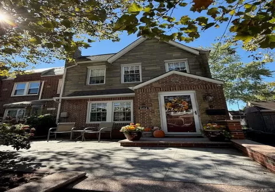 6414 83rd Place, New York, NY, 3 Bedrooms Bedrooms, 7 Rooms Rooms,2 BathroomsBathrooms,Residential,For Rent,83rd,0,1059411 6414 83rd Place, New York, NY, 3 Bedrooms Bedrooms, 7 Rooms Rooms,2 BathroomsBathrooms,Residential,For Rent,83rd,0,1059411