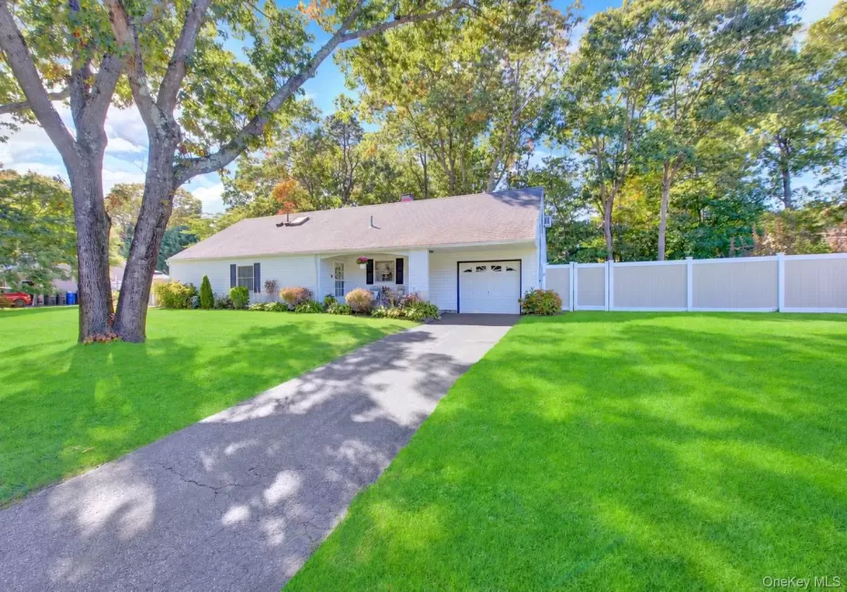 14 Campus Lane, Brookhaven, NY, 5 Bedrooms Bedrooms, 8 Rooms Rooms,2 BathroomsBathrooms,Residential,For Rent,Campus,0,1059081 14 Campus Lane, Brookhaven, NY, 5 Bedrooms Bedrooms, 8 Rooms Rooms,2 BathroomsBathrooms,Residential,For Rent,Campus,0,1059081