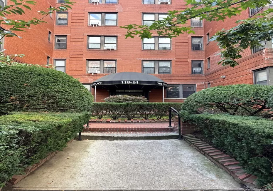 118-14 83rd Avenue, New York, NY, 2 Bedrooms Bedrooms, 4 Rooms Rooms,1 BathroomBathrooms,Residential Lease,For Rent,83rd,0,1059574 118-14 83rd Avenue, New York, NY, 2 Bedrooms Bedrooms, 4 Rooms Rooms,1 BathroomBathrooms,Residential Lease,For Rent,83rd,0,1059574