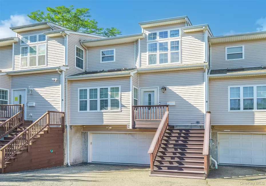 5 The Mill, North Hempstead, NY, 3 Bedrooms Bedrooms, 8 Rooms Rooms,2 BathroomsBathrooms,Residential Lease,For Rent,The Mill,0,1058042 5 The Mill, North Hempstead, NY, 3 Bedrooms Bedrooms, 8 Rooms Rooms,2 BathroomsBathrooms,Residential Lease,For Rent,The Mill,0,1058042