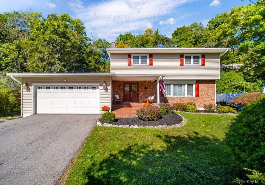 75 Alda Drive, Poughkeepsie, NY, 4 Bedrooms Bedrooms, 10 Rooms Rooms,2 BathroomsBathrooms,Residential,For Rent,Alda,0,1059380 75 Alda Drive, Poughkeepsie, NY, 4 Bedrooms Bedrooms, 10 Rooms Rooms,2 BathroomsBathrooms,Residential,For Rent,Alda,0,1059380