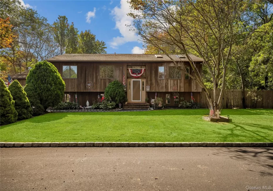 14 Mineola Street, Brookhaven, NY, 4 Bedrooms Bedrooms, 8 Rooms Rooms,4 BathroomsBathrooms,Residential,For Rent,Mineola,0,1058722 14 Mineola Street, Brookhaven, NY, 4 Bedrooms Bedrooms, 8 Rooms Rooms,4 BathroomsBathrooms,Residential,For Rent,Mineola,0,1058722