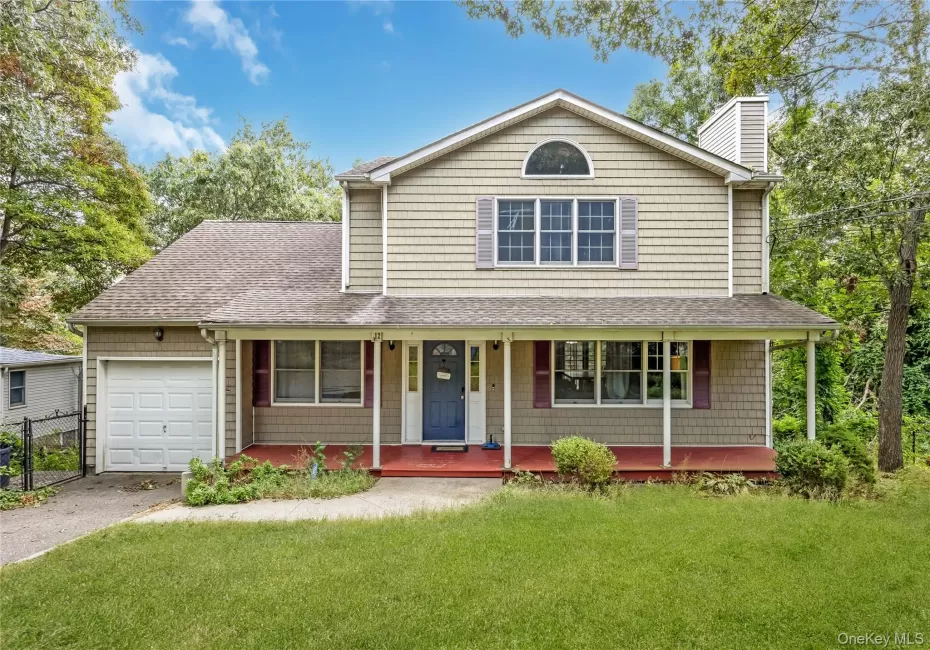 12 Garden Road, Brookhaven, NY, 4 Bedrooms Bedrooms, 7 Rooms Rooms,2 BathroomsBathrooms,Residential,For Rent,Garden,0,1058669 12 Garden Road, Brookhaven, NY, 4 Bedrooms Bedrooms, 7 Rooms Rooms,2 BathroomsBathrooms,Residential,For Rent,Garden,0,1058669