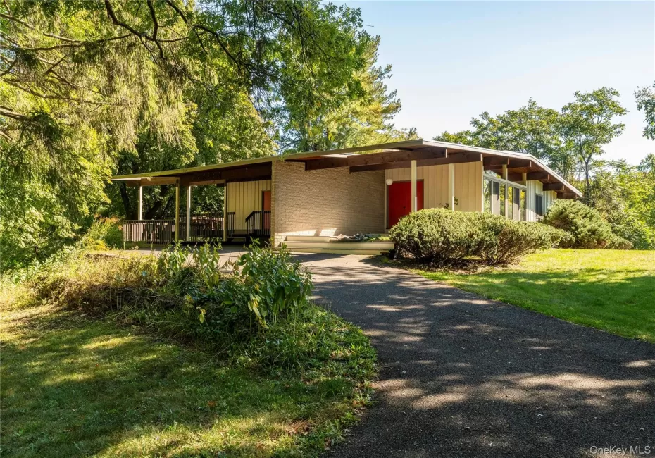 1156 Ulster Landing Road, Saugerties, NY, 5 Bedrooms Bedrooms, 10 Rooms Rooms,3 BathroomsBathrooms,Residential,For Rent,Ulster Landing,0,1059040 1156 Ulster Landing Road, Saugerties, NY, 5 Bedrooms Bedrooms, 10 Rooms Rooms,3 BathroomsBathrooms,Residential,For Rent,Ulster Landing,0,1059040