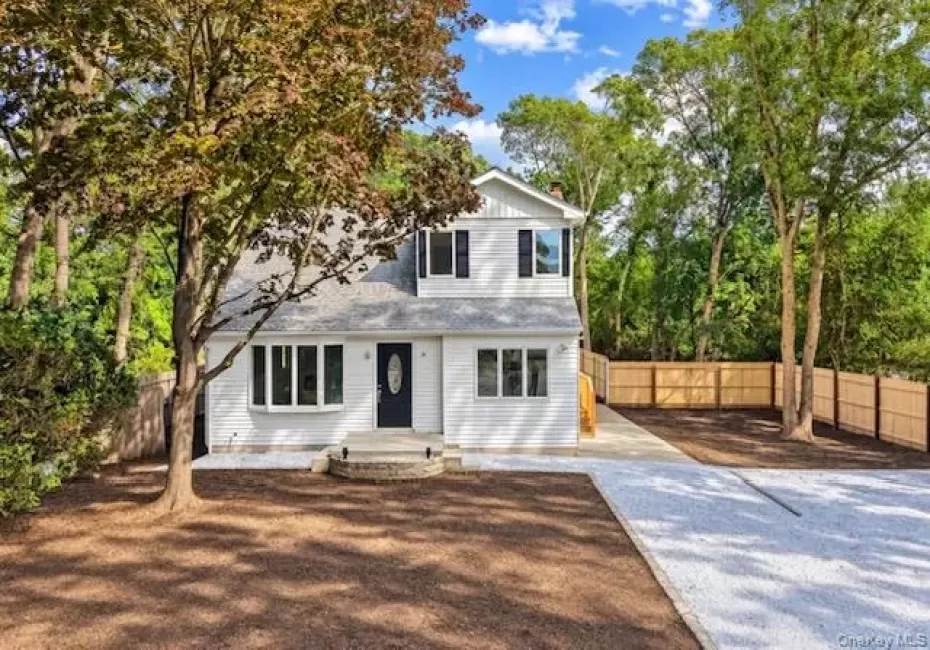 34 Pinelawn Avenue, Brookhaven, NY, 4 Bedrooms Bedrooms, 7 Rooms Rooms,3 BathroomsBathrooms,Residential,For Rent,Pinelawn,0,1058861 34 Pinelawn Avenue, Brookhaven, NY, 4 Bedrooms Bedrooms, 7 Rooms Rooms,3 BathroomsBathrooms,Residential,For Rent,Pinelawn,0,1058861