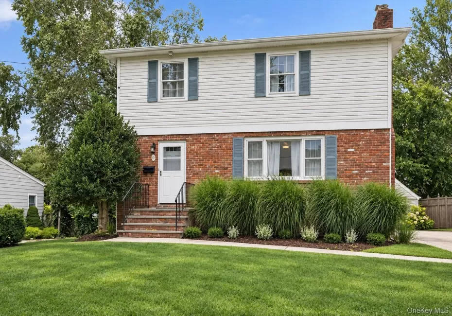 10 Grace Court, Islip, NY, 3 Bedrooms Bedrooms, 14 Rooms Rooms,3 BathroomsBathrooms,Residential,For Rent,Grace,0,1055822 10 Grace Court, Islip, NY, 3 Bedrooms Bedrooms, 14 Rooms Rooms,3 BathroomsBathrooms,Residential,For Rent,Grace,0,1055822