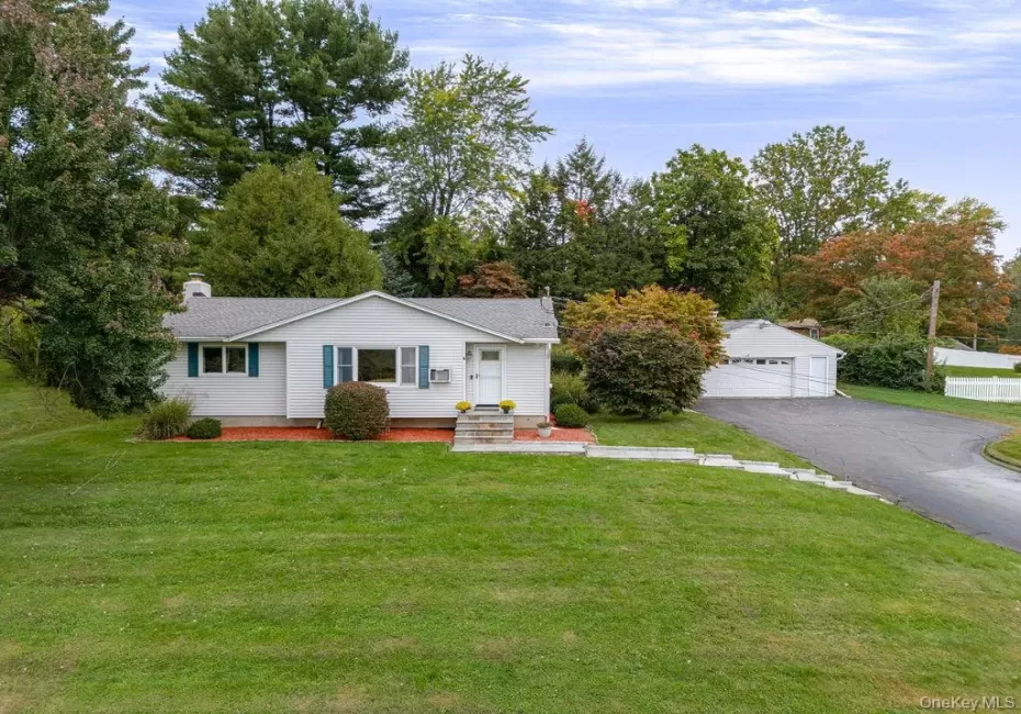 50 Horsepound Road, Carmel, NY, 3 Bedrooms Bedrooms, 5 Rooms Rooms,1 BathroomBathrooms,Residential,For Rent,Horsepound,0,1059852 50 Horsepound Road, Carmel, NY, 3 Bedrooms Bedrooms, 5 Rooms Rooms,1 BathroomBathrooms,Residential,For Rent,Horsepound,0,1059852