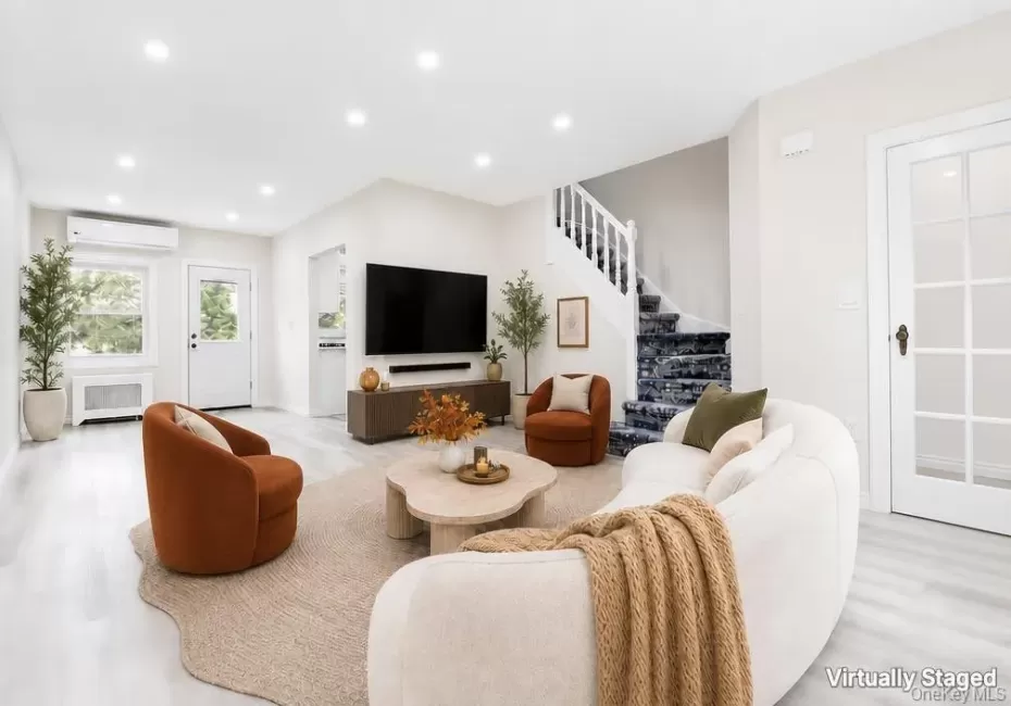 6110 84th Street, New York, NY, 3 Bedrooms Bedrooms, 8 Rooms Rooms,1 BathroomBathrooms,Residential,For Rent,84th,0,1059961 6110 84th Street, New York, NY, 3 Bedrooms Bedrooms, 8 Rooms Rooms,1 BathroomBathrooms,Residential,For Rent,84th,0,1059961