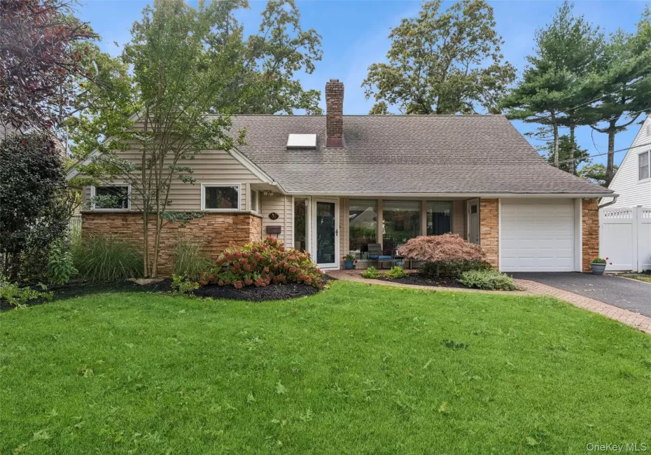 30 Range Drive, Hempstead, NY, 4 Bedrooms Bedrooms, 9 Rooms Rooms,3 BathroomsBathrooms,Residential,For Rent,Range,0,1055402 30 Range Drive, Hempstead, NY, 4 Bedrooms Bedrooms, 9 Rooms Rooms,3 BathroomsBathrooms,Residential,For Rent,Range,0,1055402