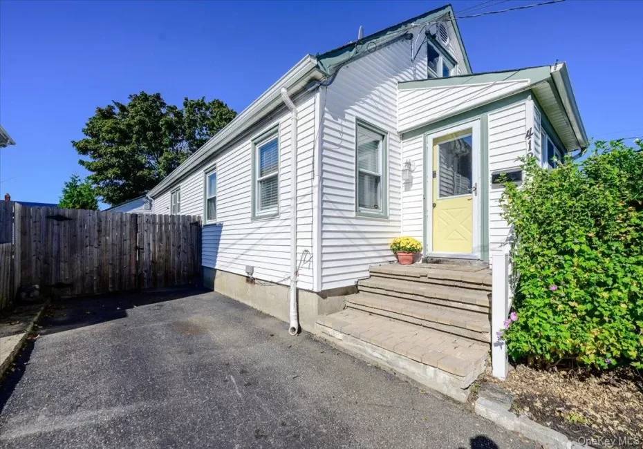 412 Fire Island Avenue, Babylon, NY, 3 Bedrooms Bedrooms, 7 Rooms Rooms,1 BathroomBathrooms,Residential,For Rent,Fire Island,0,1059502 412 Fire Island Avenue, Babylon, NY, 3 Bedrooms Bedrooms, 7 Rooms Rooms,1 BathroomBathrooms,Residential,For Rent,Fire Island,0,1059502
