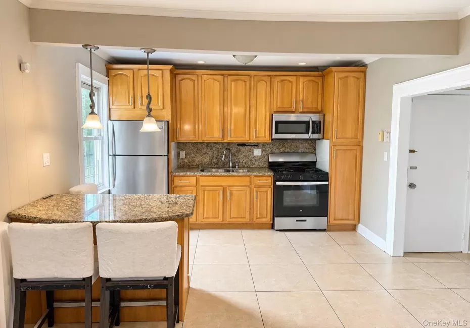 9717 81st Street, New York, NY, 2 Bedrooms Bedrooms, 4 Rooms Rooms,1 BathroomBathrooms,Residential Lease,For Rent,81st,0,1059859 9717 81st Street, New York, NY, 2 Bedrooms Bedrooms, 4 Rooms Rooms,1 BathroomBathrooms,Residential Lease,For Rent,81st,0,1059859