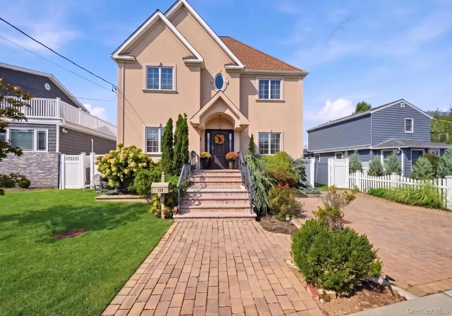 159 Wrights Lane, Hempstead, NY, 5 Bedrooms Bedrooms, 8 Rooms Rooms,3 BathroomsBathrooms,Residential,For Rent,Wrights,0,1059158 159 Wrights Lane, Hempstead, NY, 5 Bedrooms Bedrooms, 8 Rooms Rooms,3 BathroomsBathrooms,Residential,For Rent,Wrights,0,1059158