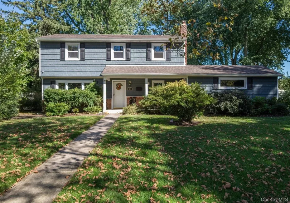 18 Meadow Lark Drive, Huntington, NY, 3 Bedrooms Bedrooms, 7 Rooms Rooms,2 BathroomsBathrooms,Residential,For Rent,Meadow Lark,0,1059644 18 Meadow Lark Drive, Huntington, NY, 3 Bedrooms Bedrooms, 7 Rooms Rooms,2 BathroomsBathrooms,Residential,For Rent,Meadow Lark,0,1059644