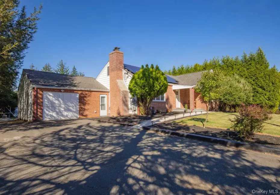 8 Deforest Avenue, Clarkstown, NY, 3 Bedrooms Bedrooms, 6 Rooms Rooms,2 BathroomsBathrooms,Residential,For Rent,Deforest,0,1060022 8 Deforest Avenue, Clarkstown, NY, 3 Bedrooms Bedrooms, 6 Rooms Rooms,2 BathroomsBathrooms,Residential,For Rent,Deforest,0,1060022