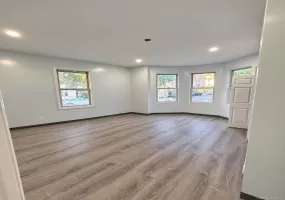 2249 Bassford Avenue, New York, NY, 3 Bedrooms Bedrooms, 5 Rooms Rooms,1 BathroomBathrooms,Residential Lease,For Rent,Bassford,0,1060036 2249 Bassford Avenue, New York, NY, 3 Bedrooms Bedrooms, 5 Rooms Rooms,1 BathroomBathrooms,Residential Lease,For Rent,Bassford,0,1060036