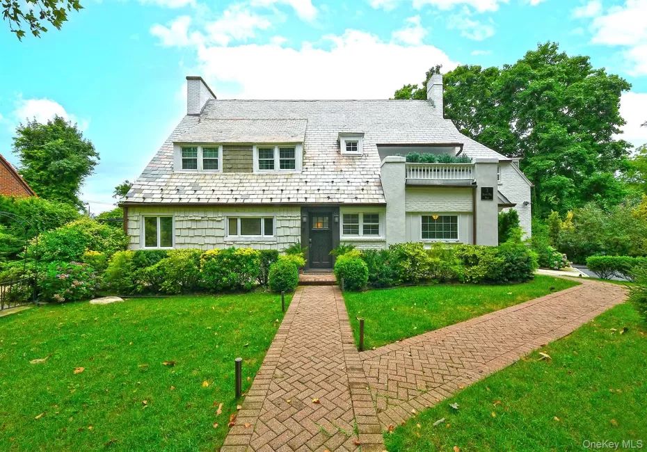 3 Beacon Hill Road, North Hempstead, NY, 4 Bedrooms Bedrooms, 8 Rooms Rooms,3 BathroomsBathrooms,Residential Lease,For Rent,Beacon Hill,0,1060087 3 Beacon Hill Road, North Hempstead, NY, 4 Bedrooms Bedrooms, 8 Rooms Rooms,3 BathroomsBathrooms,Residential Lease,For Rent,Beacon Hill,0,1060087