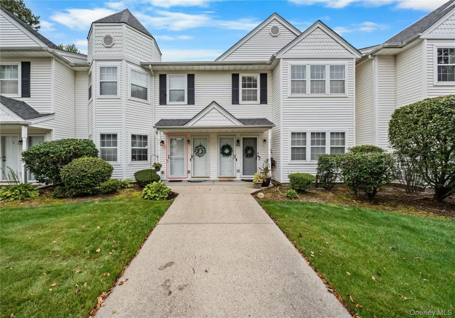 3 Victorian Lane, Brookhaven, NY, 2 Bedrooms Bedrooms, 4 Rooms Rooms,1 BathroomBathrooms,Residential,For Rent,Victorian,0,1059458 3 Victorian Lane, Brookhaven, NY, 2 Bedrooms Bedrooms, 4 Rooms Rooms,1 BathroomBathrooms,Residential,For Rent,Victorian,0,1059458