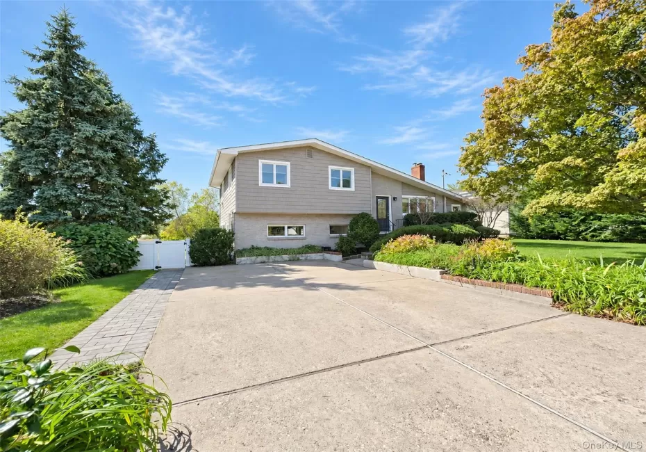 46 and 42 West Lake Drive, Brookhaven, NY, 3 Bedrooms Bedrooms, 8 Rooms Rooms,3 BathroomsBathrooms,Residential,For Rent,West Lake,0,1055718 46 and 42 West Lake Drive, Brookhaven, NY, 3 Bedrooms Bedrooms, 8 Rooms Rooms,3 BathroomsBathrooms,Residential,For Rent,West Lake,0,1055718