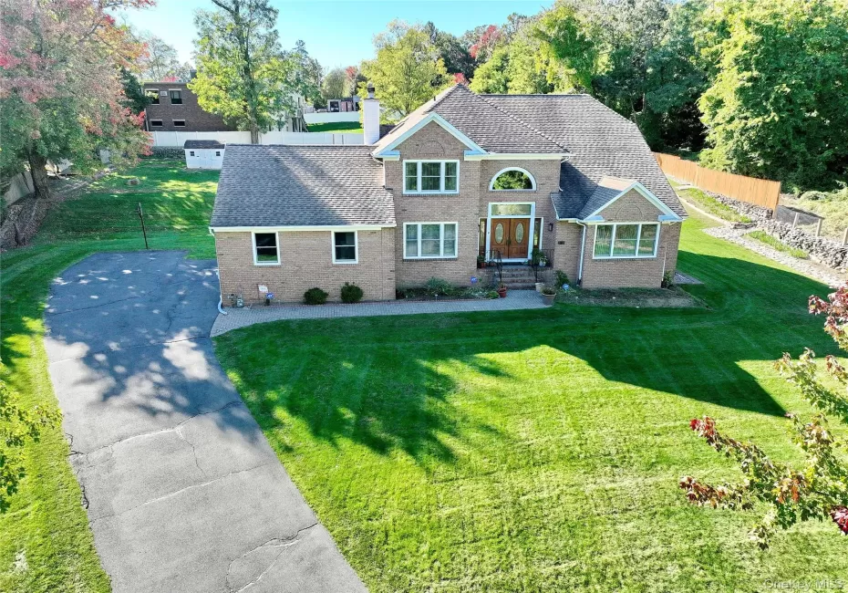 12 Stark Court, Clarkstown, NY, 6 Bedrooms Bedrooms, 13 Rooms Rooms,3 BathroomsBathrooms,Residential,For Rent,Stark,0,1059707 12 Stark Court, Clarkstown, NY, 6 Bedrooms Bedrooms, 13 Rooms Rooms,3 BathroomsBathrooms,Residential,For Rent,Stark,0,1059707