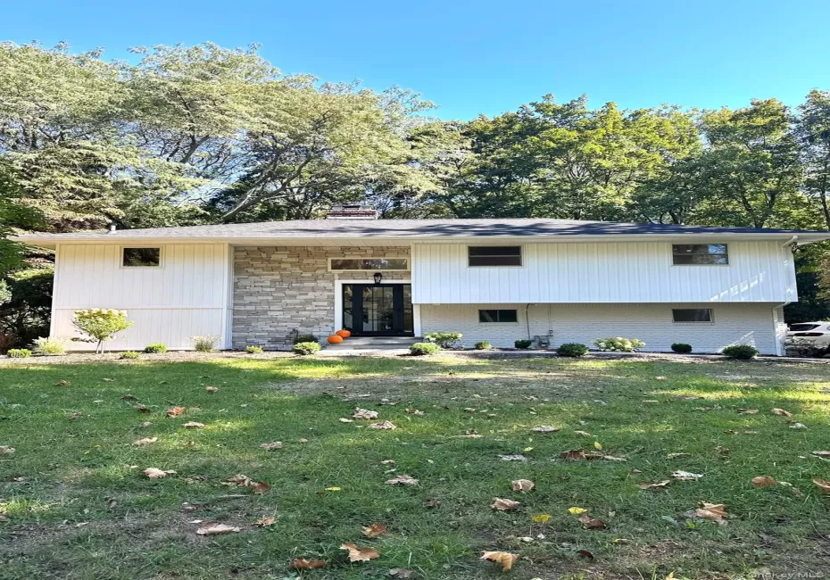 10 Moonedge Road, Huntington, NY, 4 Bedrooms Bedrooms, 9 Rooms Rooms,3 BathroomsBathrooms,Residential,For Rent,Moonedge,0,1059986 10 Moonedge Road, Huntington, NY, 4 Bedrooms Bedrooms, 9 Rooms Rooms,3 BathroomsBathrooms,Residential,For Rent,Moonedge,0,1059986