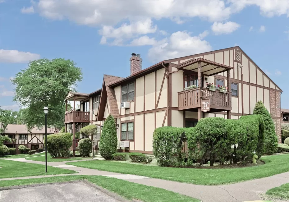 597 Sierra Vista Lane, Clarkstown, NY, 2 Bedrooms Bedrooms, 5 Rooms Rooms,2 BathroomsBathrooms,Residential,For Rent,Sierra Vista,0,1060292 597 Sierra Vista Lane, Clarkstown, NY, 2 Bedrooms Bedrooms, 5 Rooms Rooms,2 BathroomsBathrooms,Residential,For Rent,Sierra Vista,0,1060292