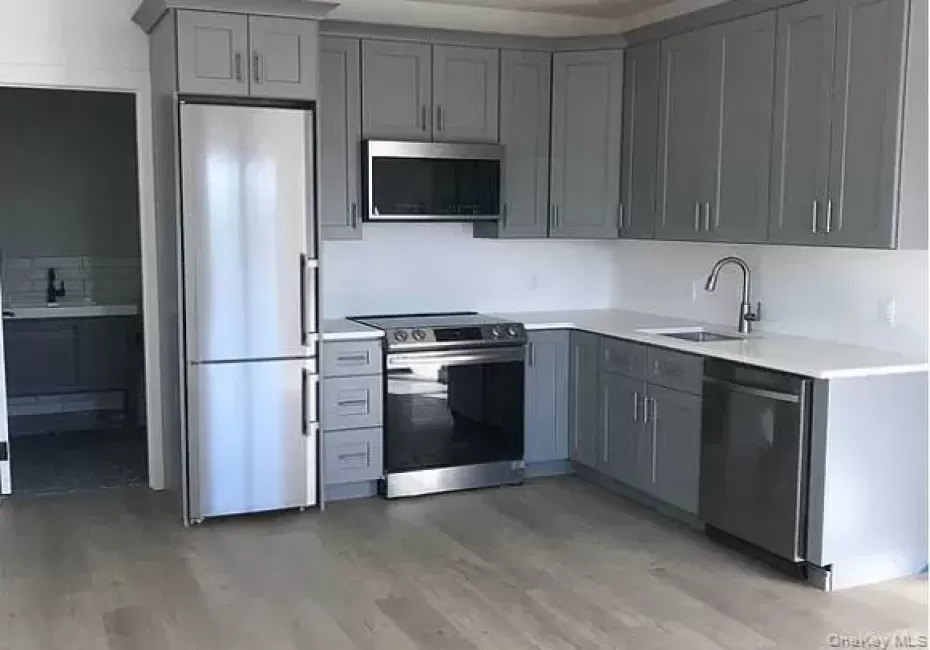 115 Main Street, Southampton, NY, 2 Bedrooms Bedrooms, 3 Rooms Rooms,1 BathroomBathrooms,Residential Lease,For Rent,Main,0,1047190 115 Main Street, Southampton, NY, 2 Bedrooms Bedrooms, 3 Rooms Rooms,1 BathroomBathrooms,Residential Lease,For Rent,Main,0,1047190